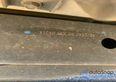 2017 Jeep Wrangler Unlimited Sport 4X4 from USA, damaged, VIN 1C4BJWDG3HL749370